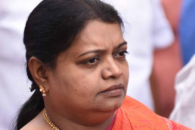 கொரோனாவால் பெற்றோரை இழந்த குழந்தைகளின் நலனுக்காக புதிய குழு - தமிழக அரசு 

