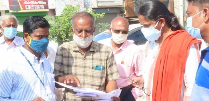 தூத்துக்குடியில் மழை நீரை சேகரிக்க  புதிய குளம் : ஆணையர் சாருஸ்ரீ நேரில் ஆய்வு!
