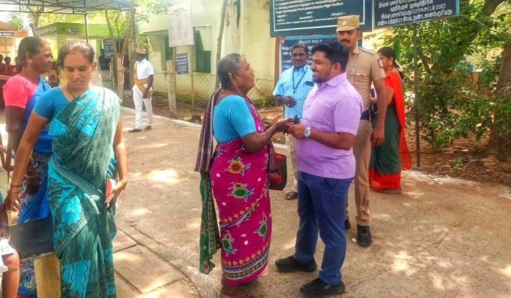 ஒரு கட்டத்தில் நான் யார் என்று தெரிகிறதா? ஷாக் கொடுத்த கலெக்டர்... நடந்தது என்ன?

