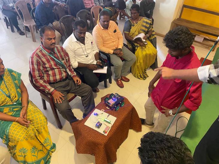 ஹோலிகிராஸ்‌ பொறியியல்‌ கல்லூரியில்‌ ப்ராஜெக்ட்‌ எக்ஸ்போ!
