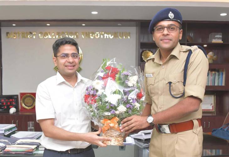 தூத்துக்குடி மாவட்ட ஆட்சியரை நேரில் சந்தித்த புதிய எஸ்பி அபிஷேக் குப்தா!

